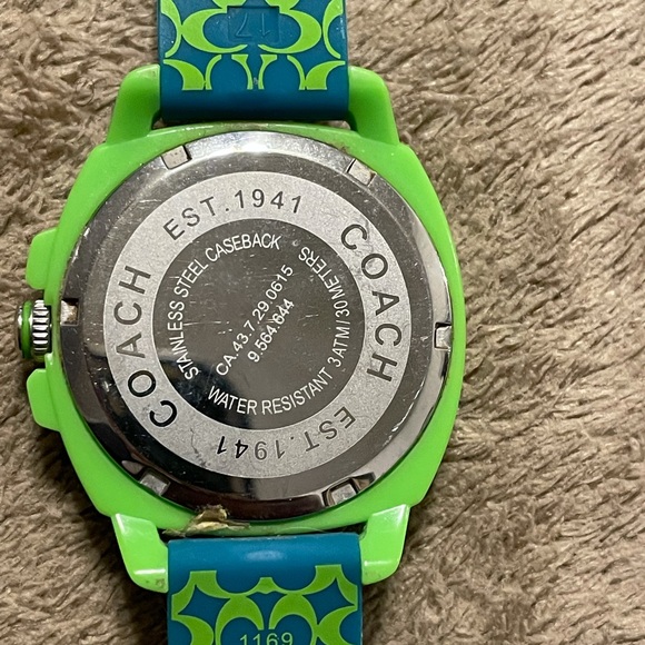 Coach watch - Picture 3 of 3